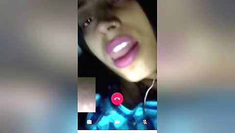 Sexy brunette amateur video showing her beautiful body