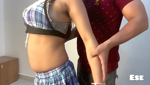 Gym trainer does not get paid but she does her workout