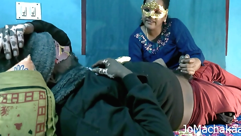 Amateur brunette with a nice round ass takes a dick inside