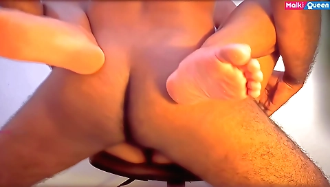 Amateur brunette is fucked on her chair at the office