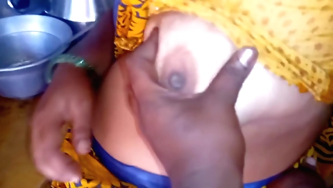 Indian woman cooking while she gets fucked by a guy