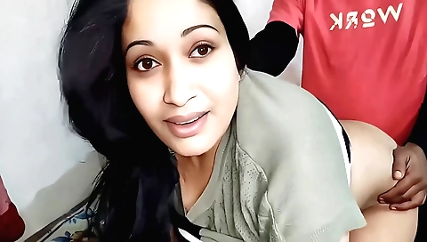 Indian college nurse babe gets fucked in the hostel room