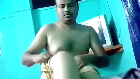 Big boobs brunette milf giving a homemade webcam vid