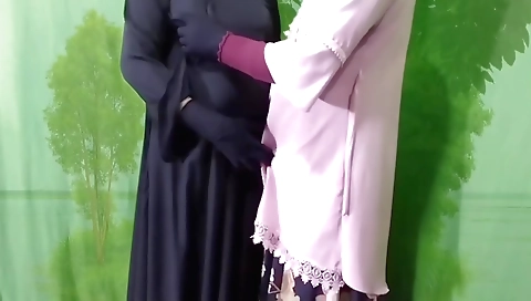 Indian girl with a hot body gets fucked in her ass