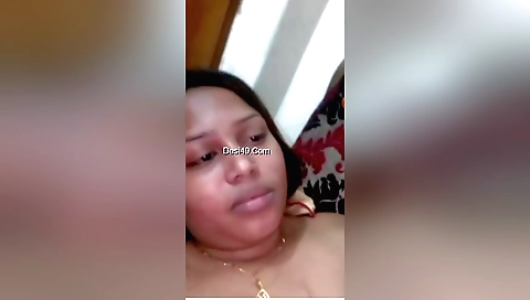 Sexy brunette with a hairy pussy masturbates in bed