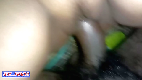 Amateur indian brunette girl shows off her big boobs 038a