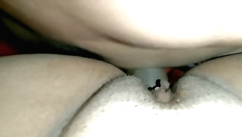 Indian bhabhi fucks in her tight ass in amateur clip