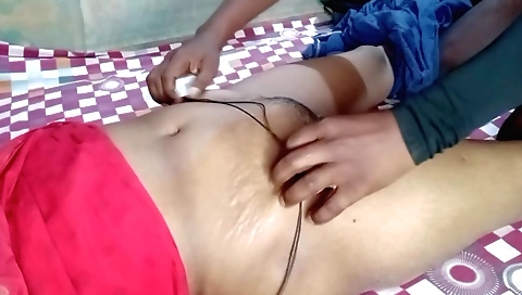 Beautiful brunette gets her pussy to feel the sex toy