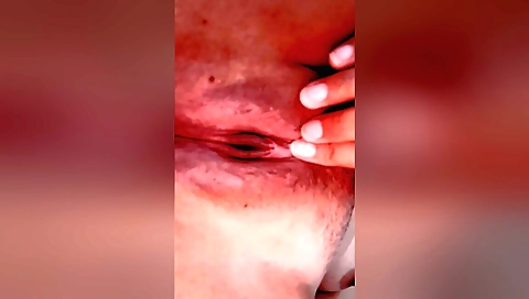 Hot pink pussy and big boobs in a solo amateur vid