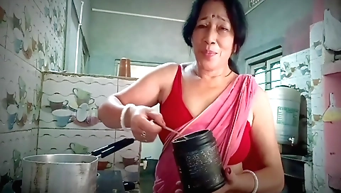 Indian wife gets fucked for the first time in her life