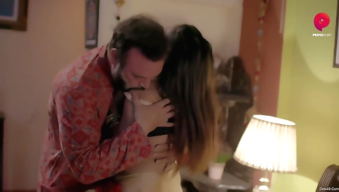 Brunette milf is on the net making a video for her fans