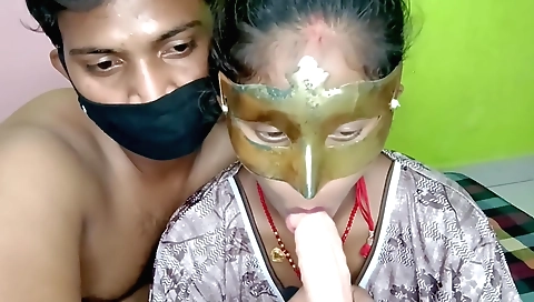 Hot amateur video showing a brunette sucking and getting fucked