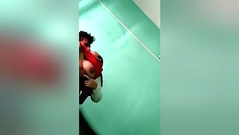 Today Exclusive -doctor And Collage Teacher Romance And Boobs Sucking