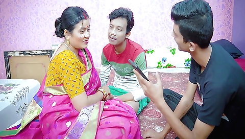 Indian hottie gets her ass fucked deep in her hole