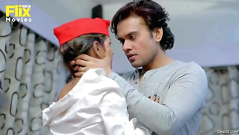 Slender brunette with small tits and a lovely face 18+