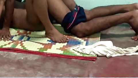 Indian amateur sex video with a sexy slut and her man