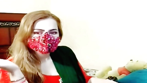 Indian milf fucked a horny college girl with her huge dick