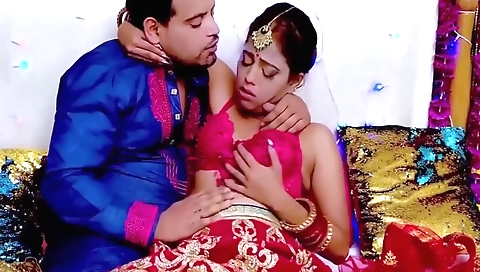 Indian brunette with hot curves fucked in her pussy