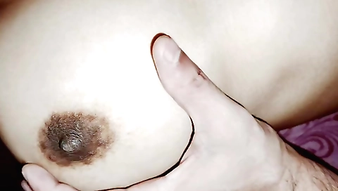 Indian girlfriend makes romantic experience with her boyfriend