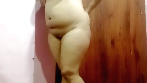 Solo porn video with a sexy chick in a sexy outfit