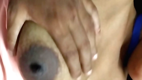 Indian girl fucked her hubby with her own dick in the car