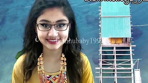 Amateur brunette with a nice ass is showing off her pussy