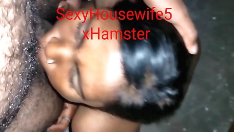 Indian babe with a hairy pussy giving a good facial