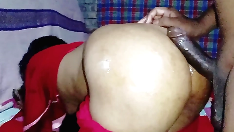 Indian teen gets fucked in the face by her boyfriend