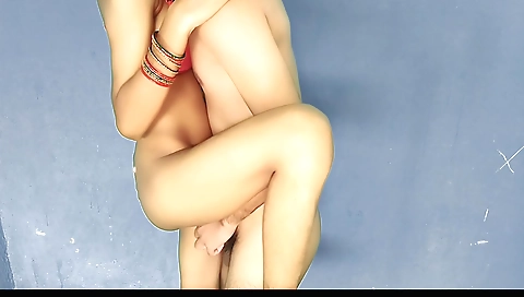 Perfect Body Riya Bahbhi Having Hardcore In Morning