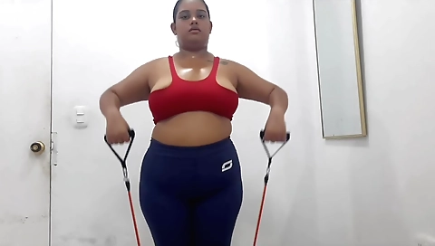 Calurosa Seccion De Entrenamiento Que Mi Hermanastro Me Puso Hacer