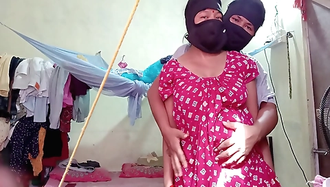 Hot amateur chick wants to be drilled hard in the bedroom