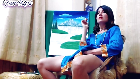 Indian babe in white blouse in a solo webcam video