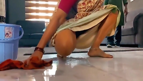 Indian pornstar naked and showing off her tits on cam