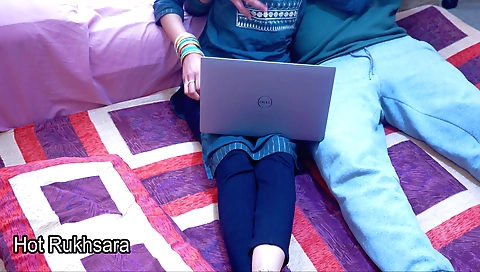 Bhabhi rukhsara fucked by her boss in dressing room