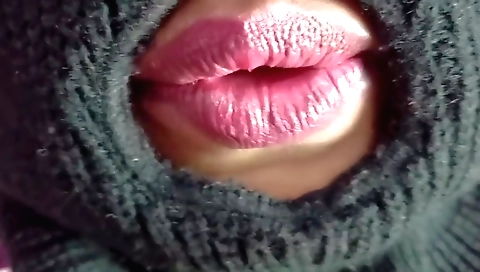 Indian amateur video showing a beautiful naked chick