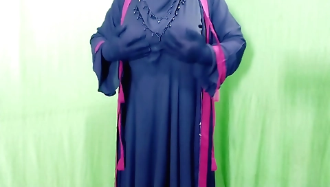 Indian girl has a great way of touching her own cock