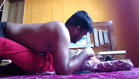 Indian girl with small boobies enjoys sex in homemade