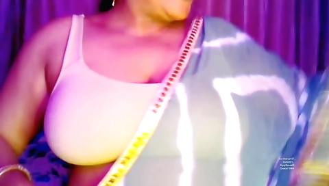 Brunette fucks her neighbor's servant with her neighbor