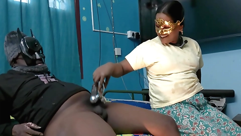 Indian brunette makes homemade hardcore porn with her man