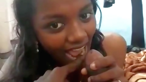 Indian brunette girl has facial after sucking on her partner